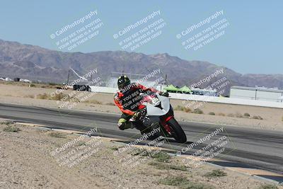 media/Oct-30-2025-Racers Edge (Thu) [[dabbdaf680]]/3-B Group/Session 3 (Turn 15 Inside)/